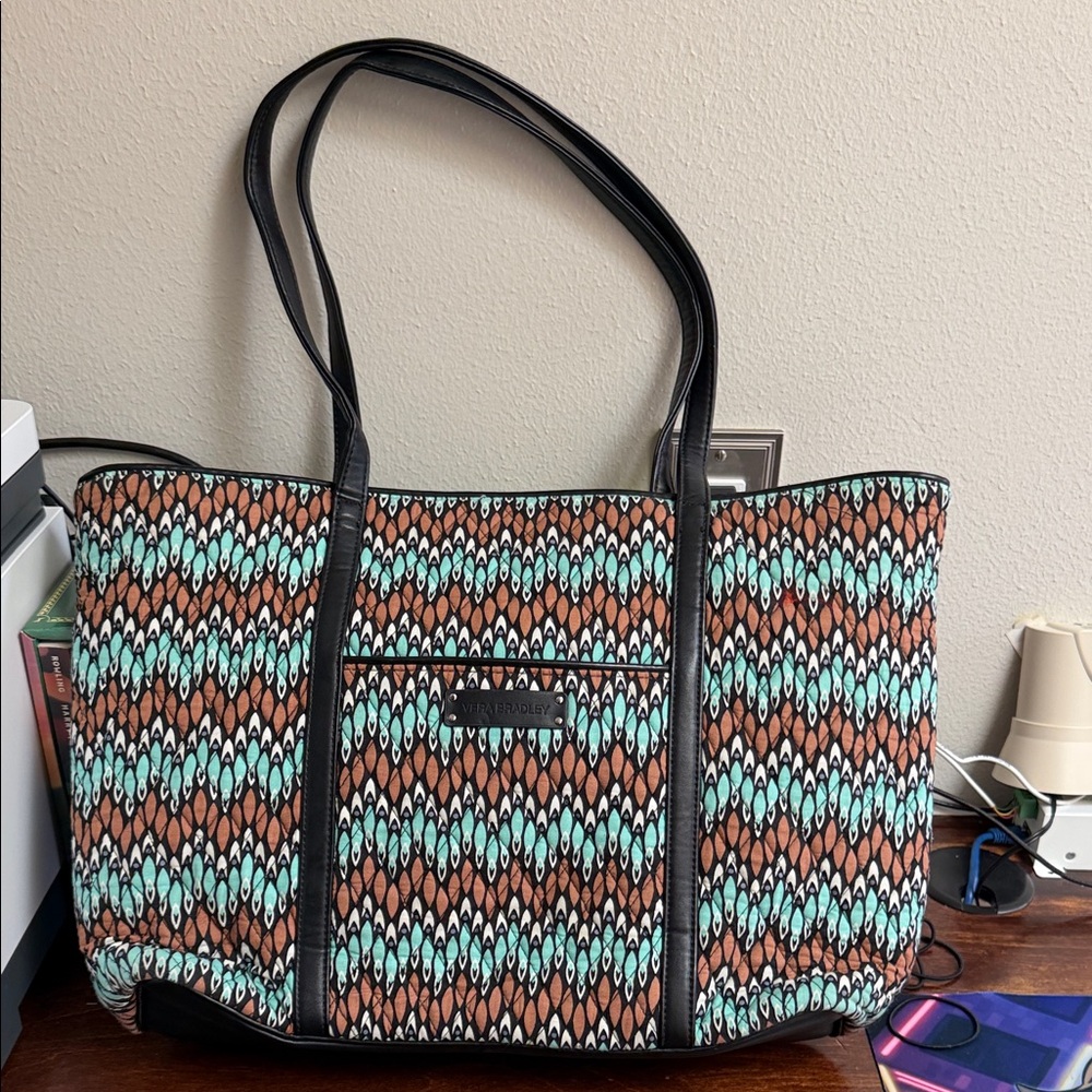 Vera Bradley Trimmed Vera Traveler - Sierra Stream (Like New!)